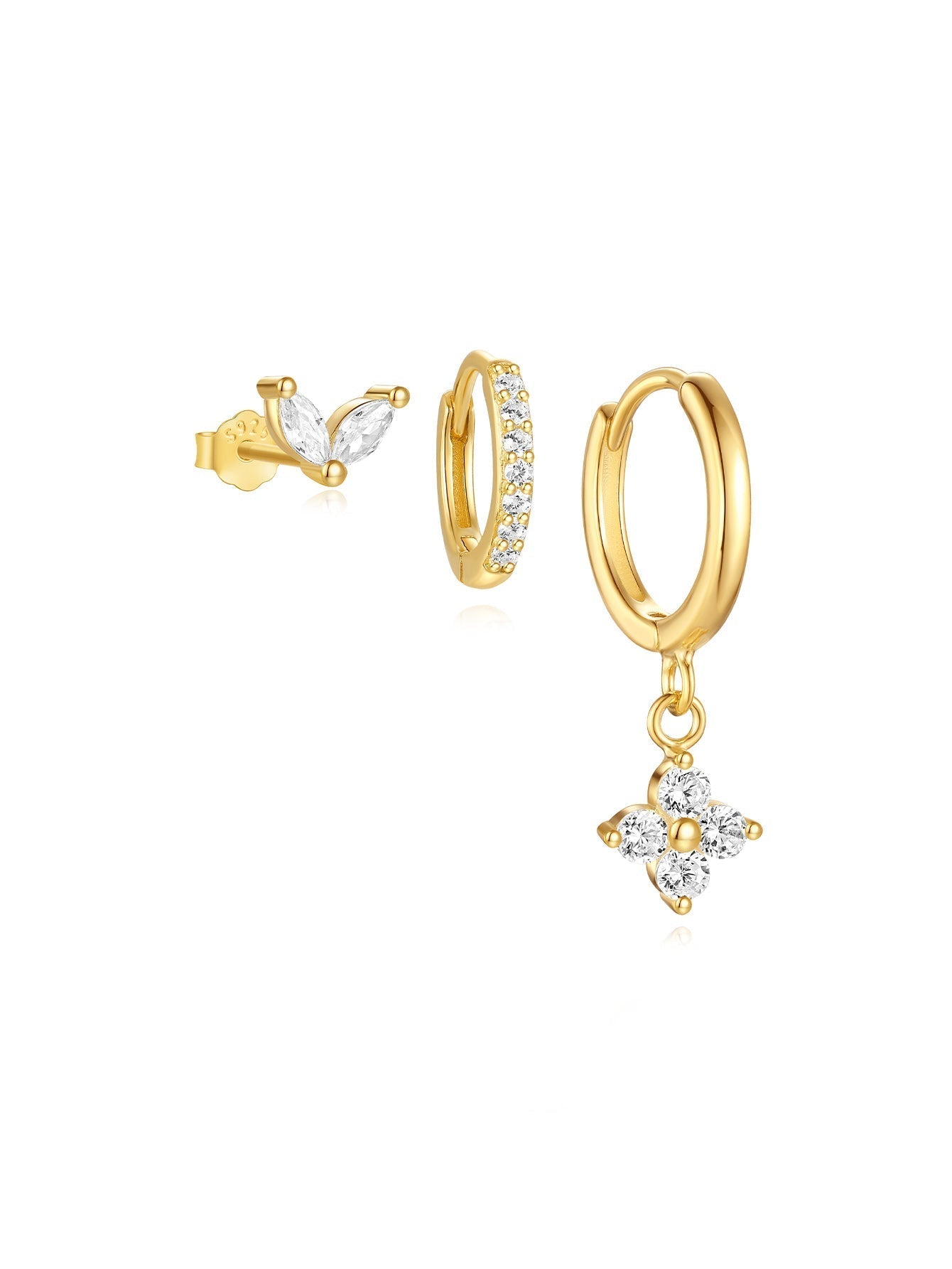 Nora – Delicati orecchini in oro dalla forma chiara.