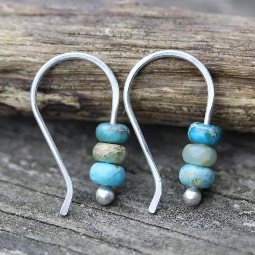 Alena – Orecchini in argento con perle turchese blu
