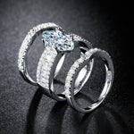 Veronika – Anello con diamanti e dettagli in oro.