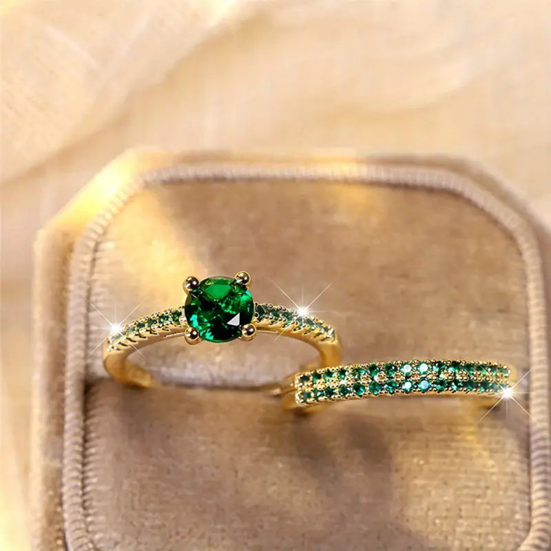 Victoria – Braccialetti in oro e smeraldi.