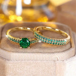 Victoria – Braccialetti in oro e smeraldi.