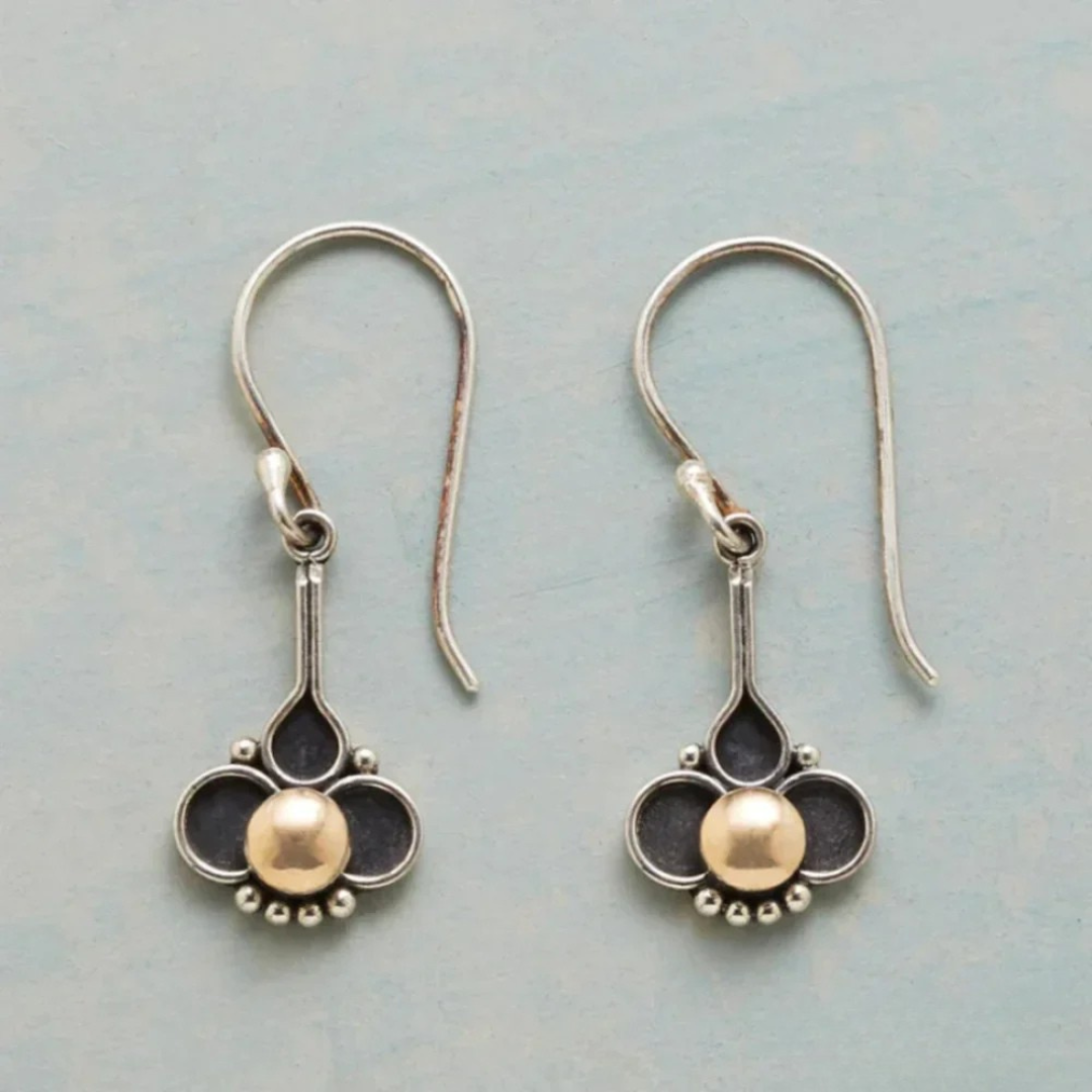 Lena – Orecchini in argento con pietra scura