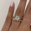 Nora – Anello di diamanti con design a strati.