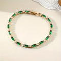 Veronika – Bracciale in smeraldo con transizione in filigrana.