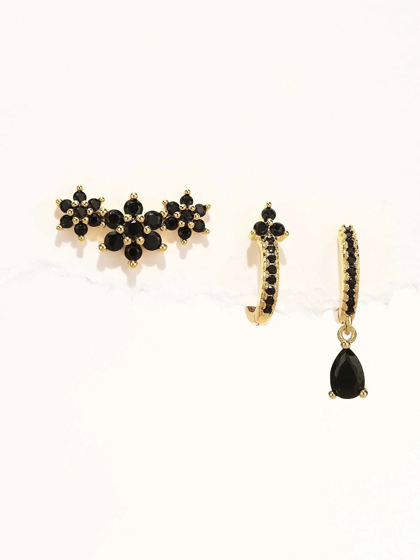 Sabina – Orecchini in oro dallo stile moderno.