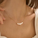 Juliana – Collana dorata dalla struttura minimalista