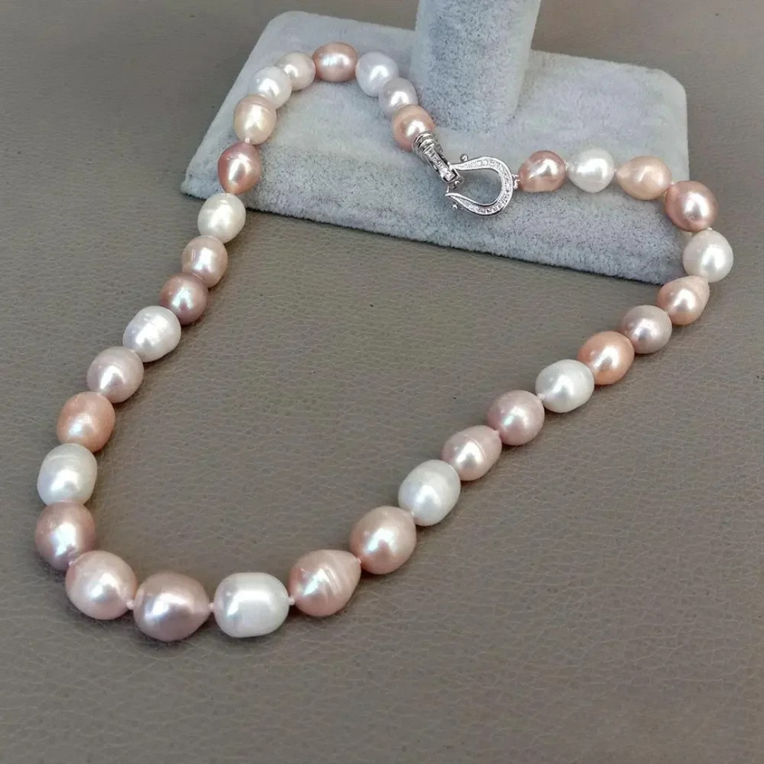 Carina – Collana dorata con delicata lucentezza
