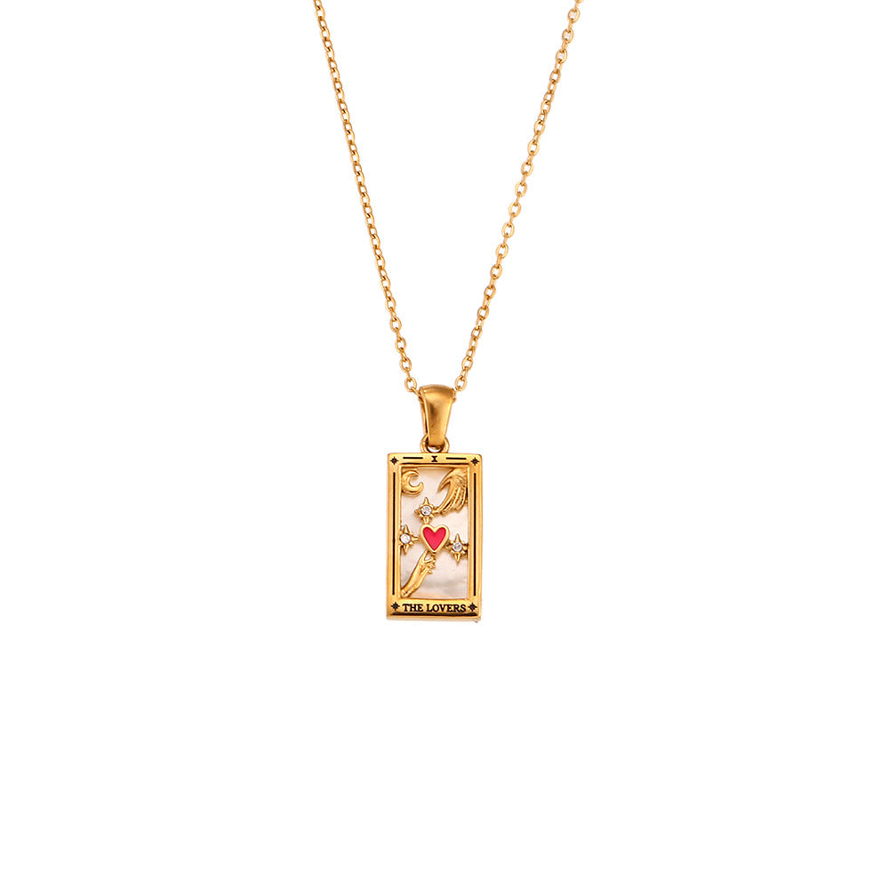 Sabina – Collana dorata con pendente discreto