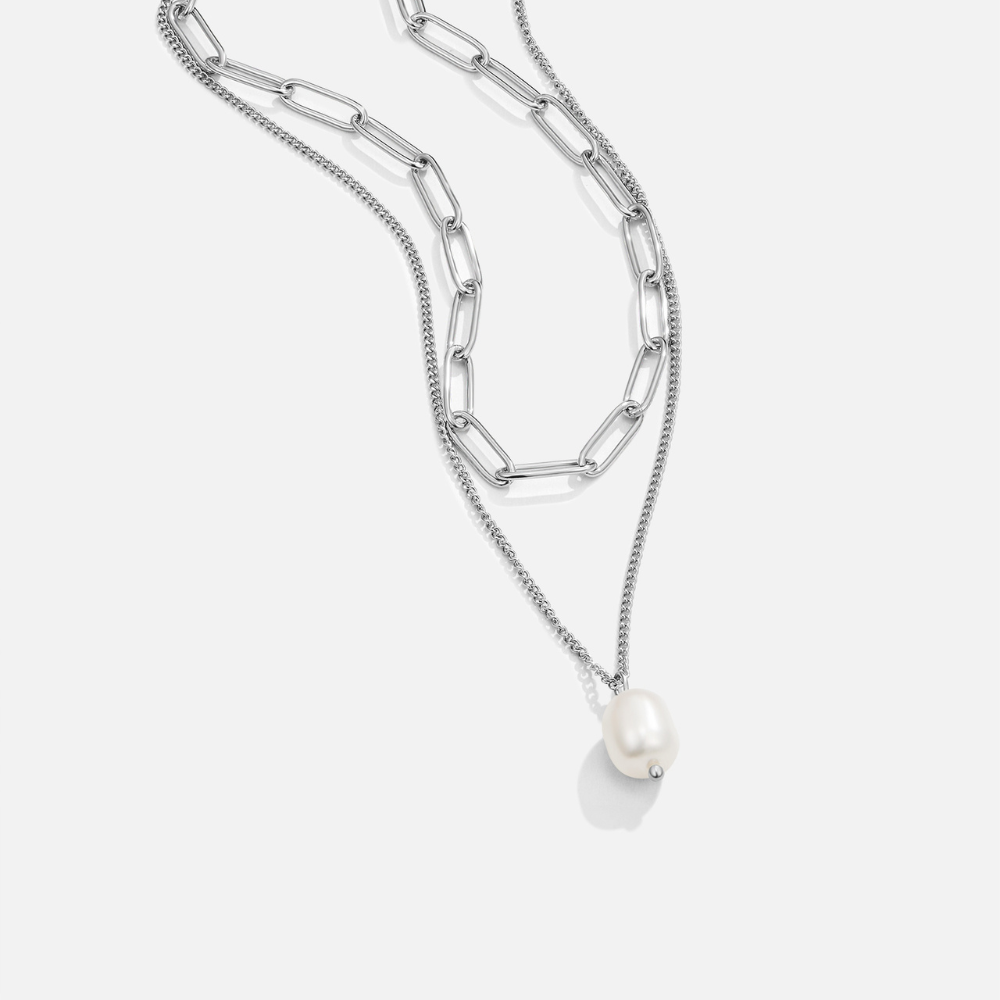 Isabela – Collana dorata con mini accenti a palline