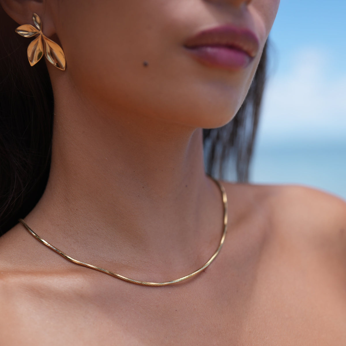 Tereza – Collana dorata delicata con dettaglio rotondo