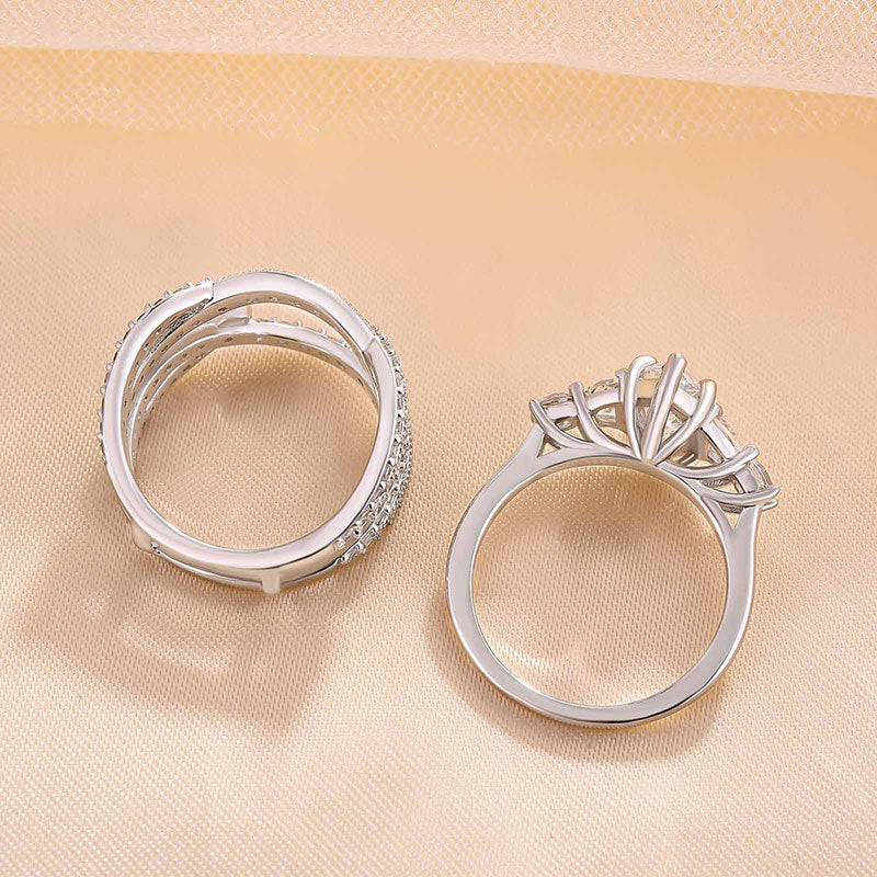 Emilie – Anello con diamante lucido dal taglio rettangolare.