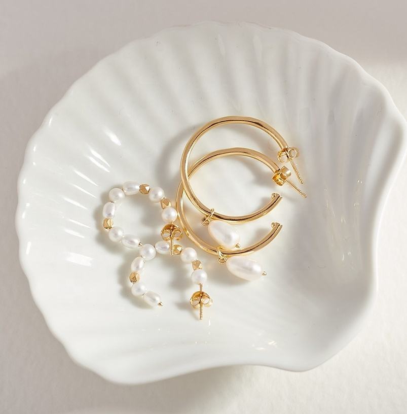 Ursula – Collana importante con perle.