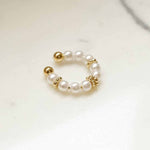 Tereza – Collana in oro con una perla pendente.