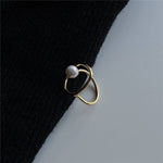 Greta – Anello placcato oro con perla.