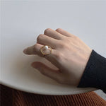 Greta – Anello placcato oro con perla.