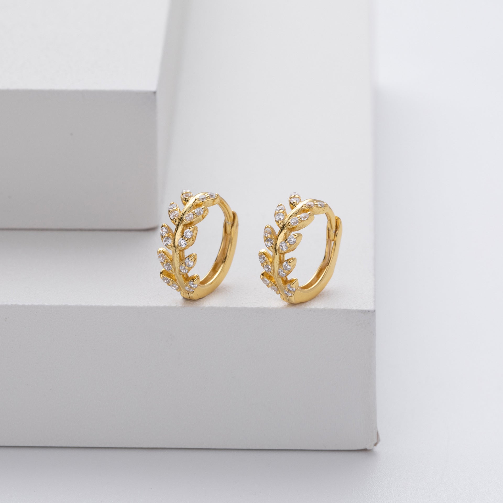 Viktoria – Orecchini in argento con lucentezza chiara