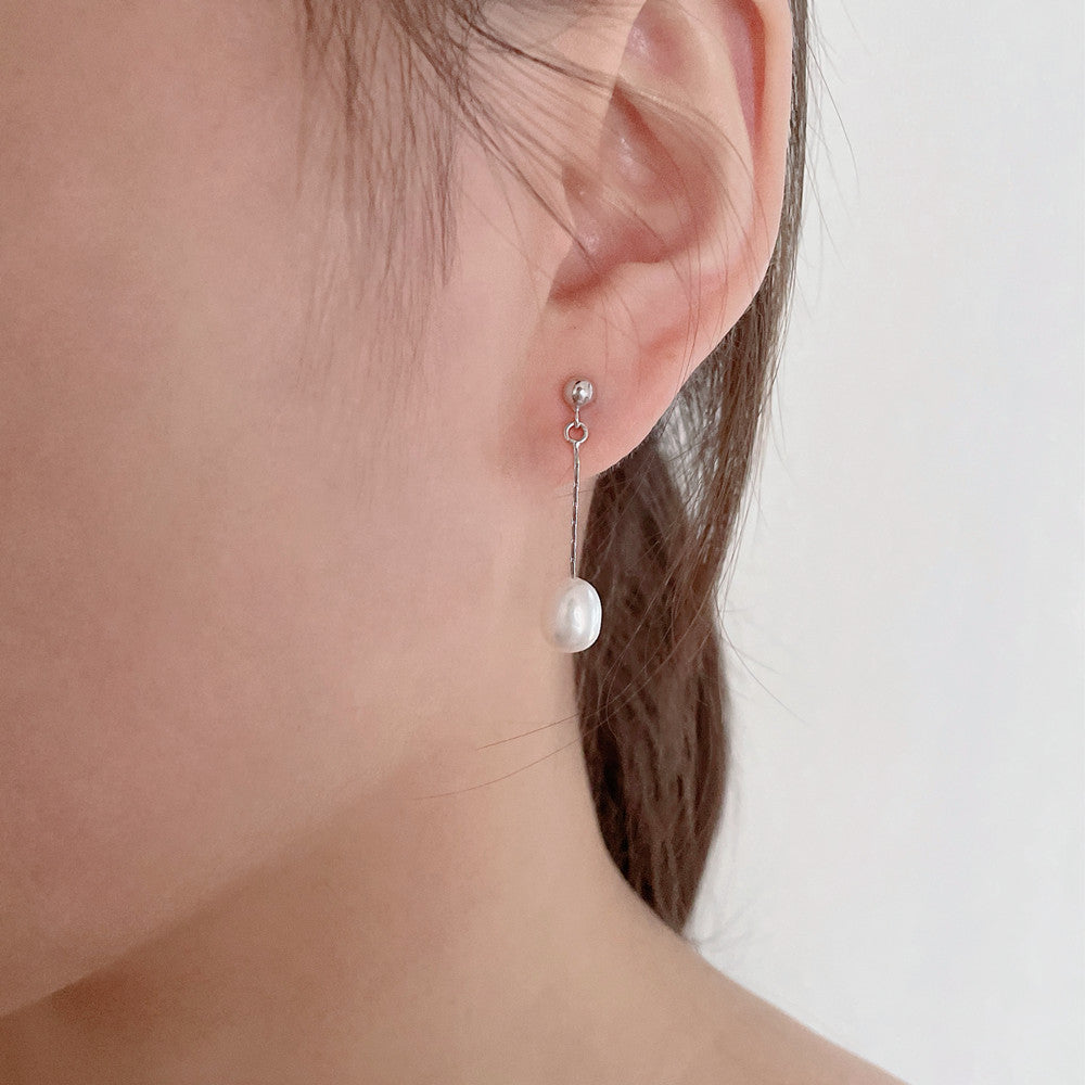 Lotta – Orecchini dorati con struttura e lucentezza