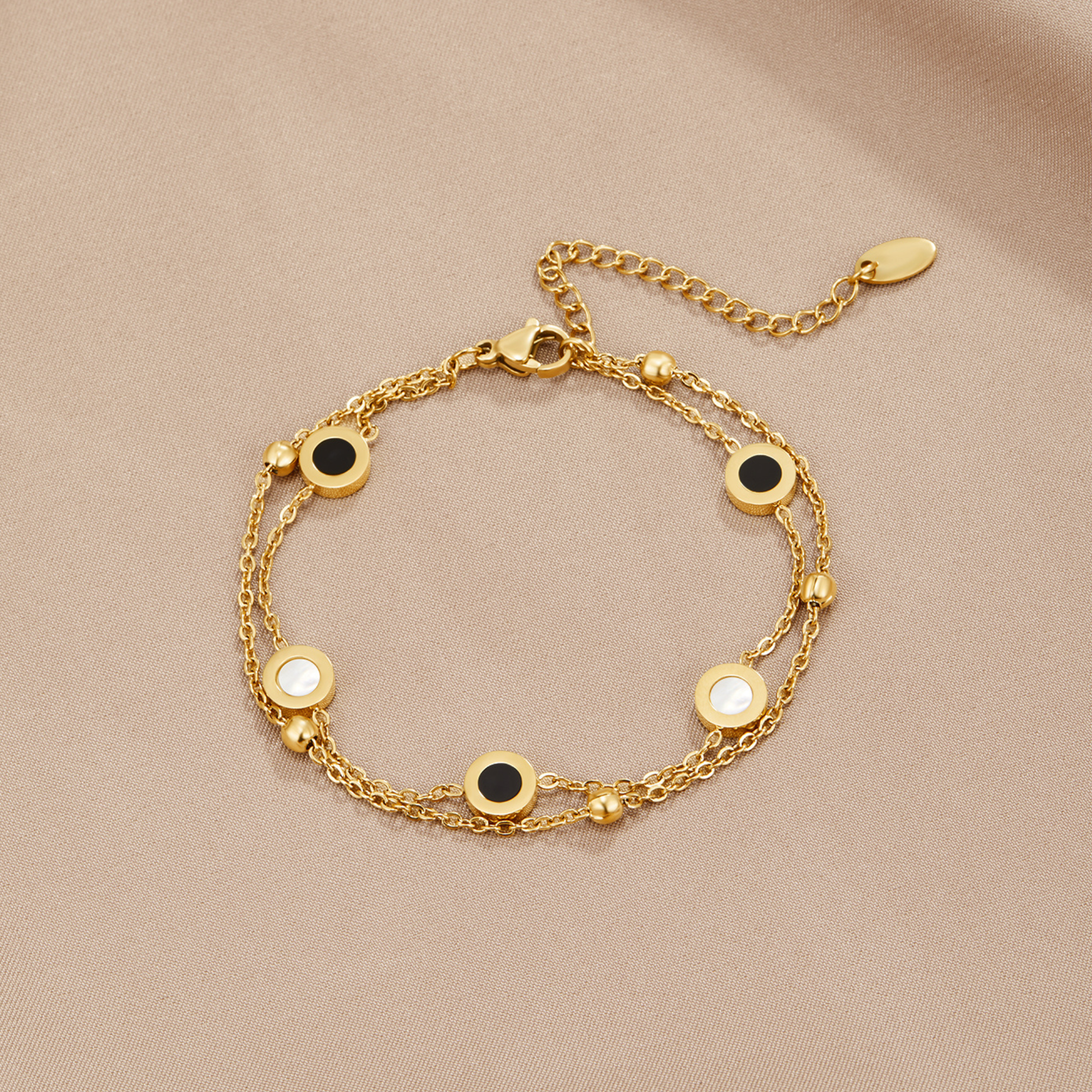 Bracciale in onice e pietra bianca
