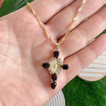 Selina – Collana dorata con croce