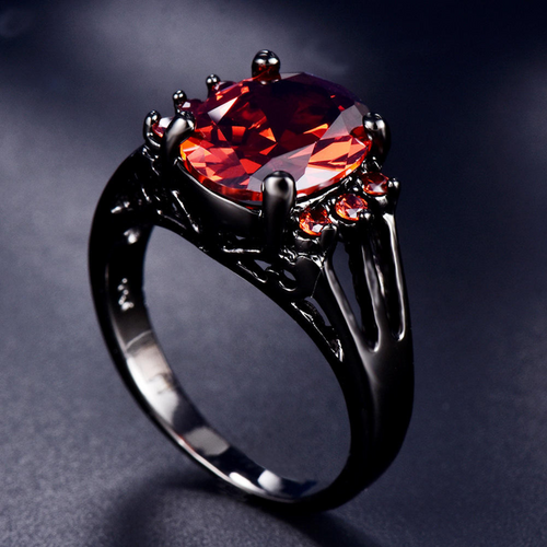 Annemarie – Anello con rubino rosso scuro.