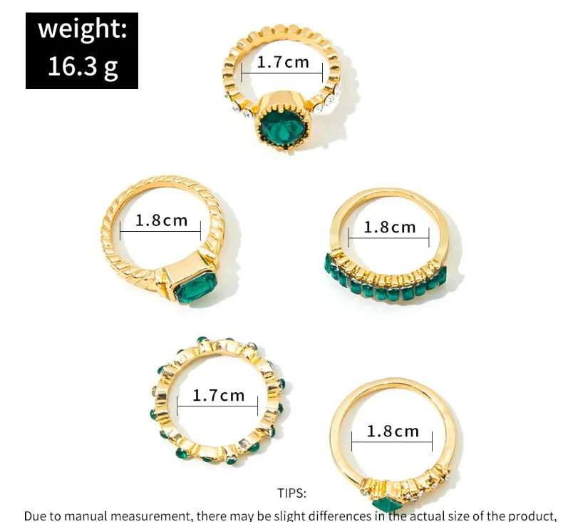 Johana – Set di anelli con smeraldo e montatura delicata.
