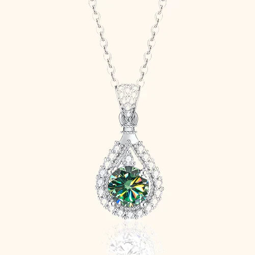 Amélie – Collana in argento con pendente in smeraldo.