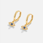 Luana – Orecchini in oro con una delicata perla.