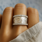 Hana - Anello vintage in argento con zirconi