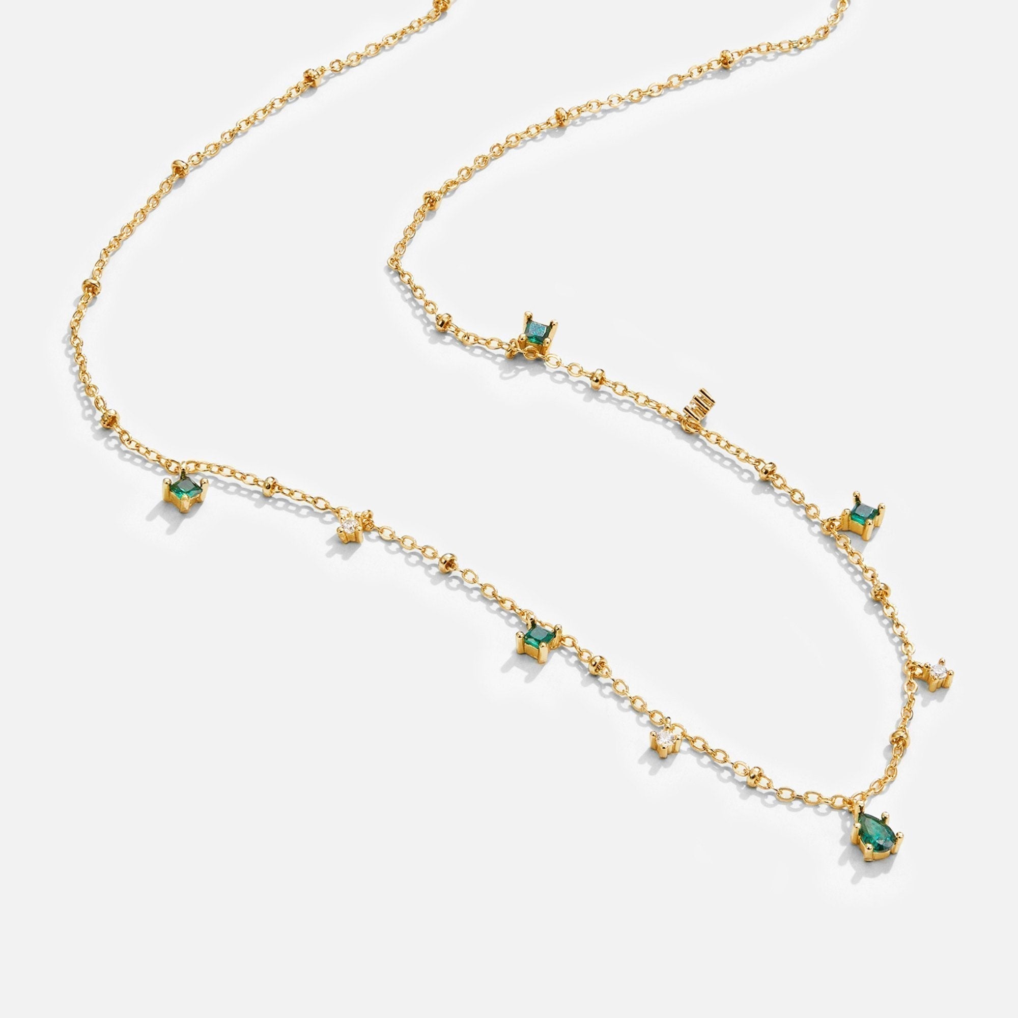 Marta – Collana dorata con pendente verde