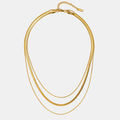 Karoline – Collana dorata con pietra discreta