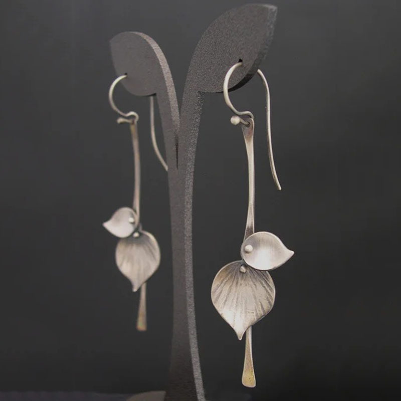 Karin – Orecchini vintage in argento a forma di foglia