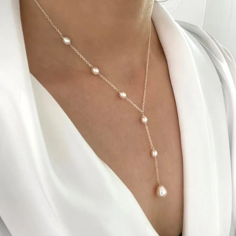 Helga-Marie – Collana dorata con mini pendente lucente