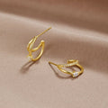 Mariana – Orecchini in argento dalla silhouette stretta.