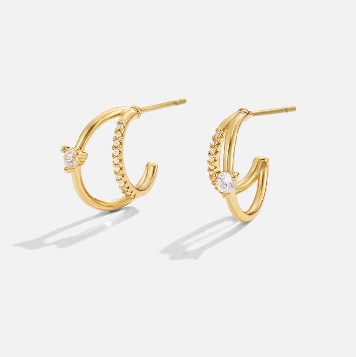 Marianne – Orecchini in argento con silhouette sottile