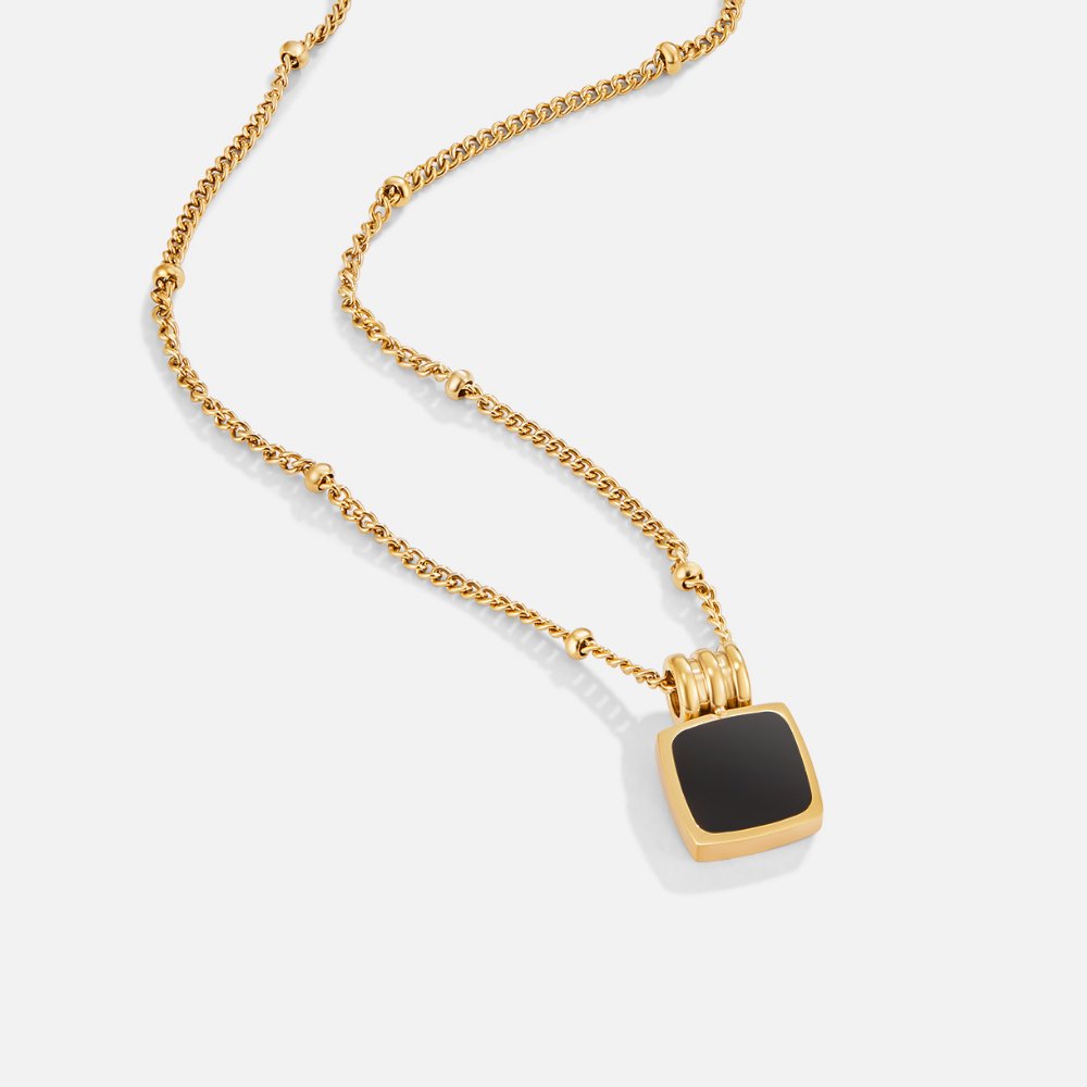 Dorota – Collana dorata con gemma verde