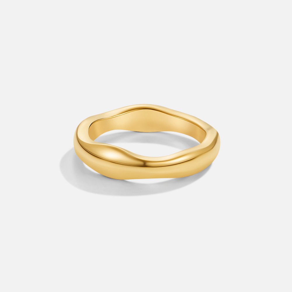 Emilia – Anello di fidanzamento con forma chiara e strutturata