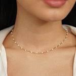 Milena – Collana corta con superficie liscia.