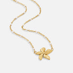 Ronja – Collana dorata con delicato dettaglio a cuore