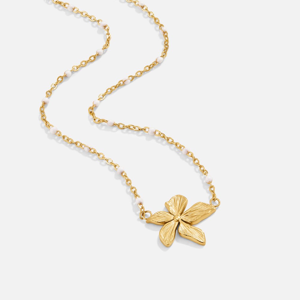 Felicia – Collana dorata con pendente ovale