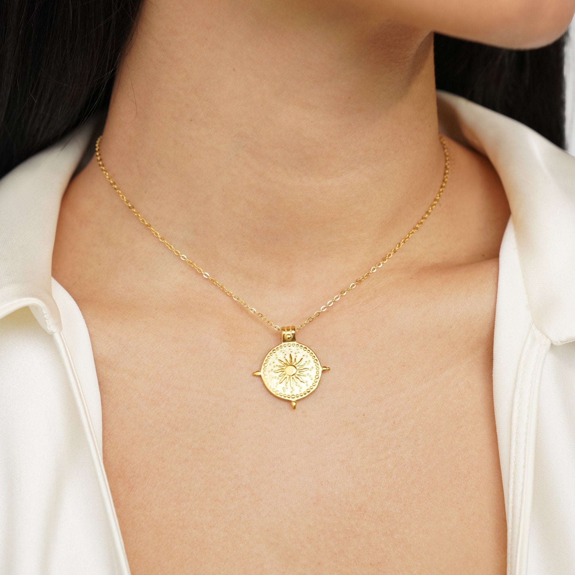 Anna – Collana dorata geometrica con struttura