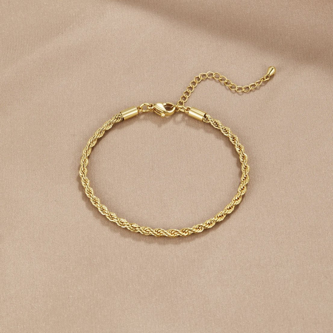 Braccialetto in oro intrecciato ed elegante