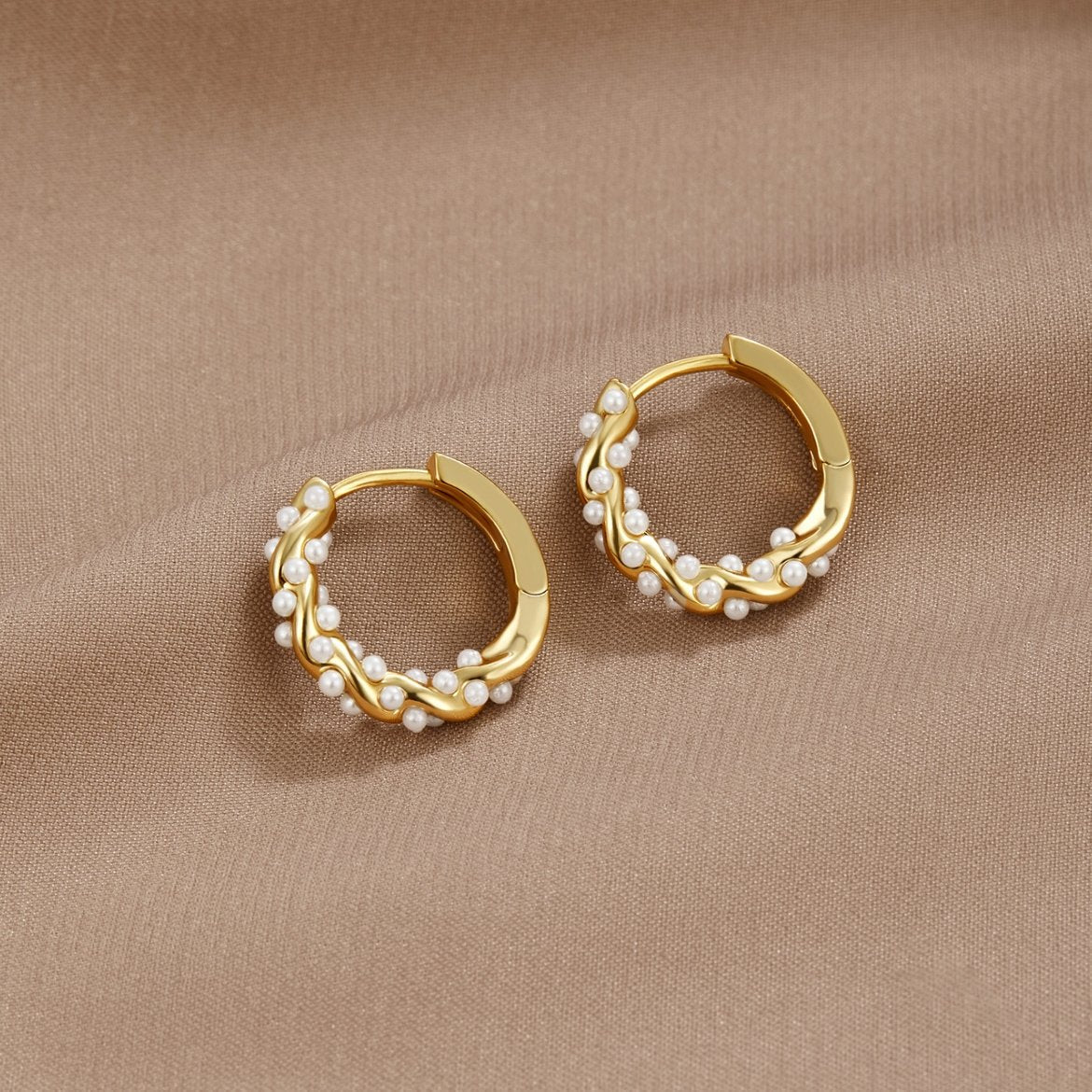Orecchini circolari con perle Valentina